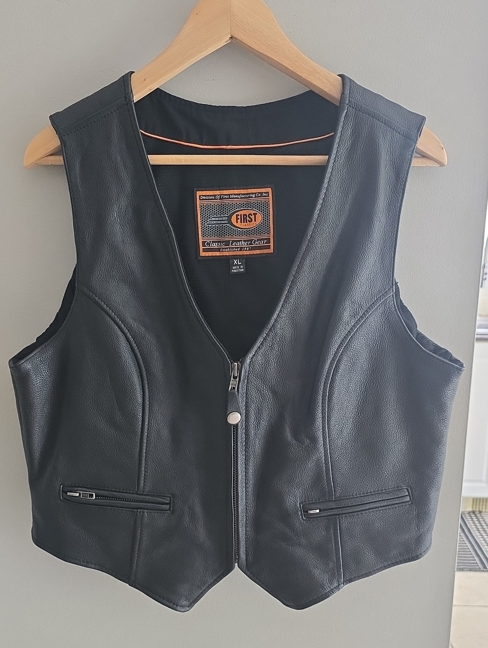 FIRST Classic Leather Black Zip Front Vest